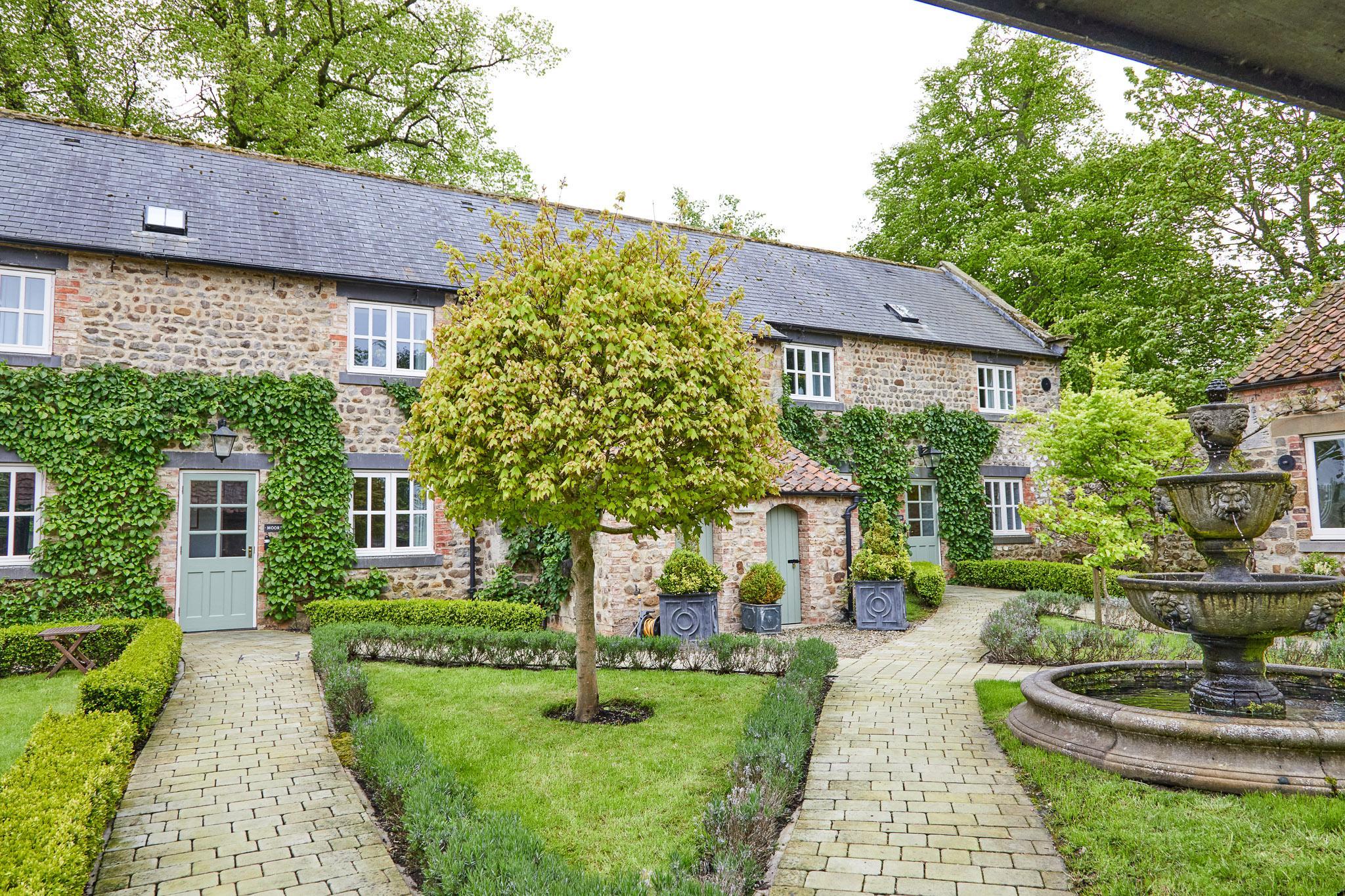 Hotel The Old Coach House à Ripon Extérieur photo